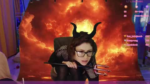 Snapshot of vanilla_skkye chatting on September 20, 3:18 am Skkye online show from September 20, 3:18 am