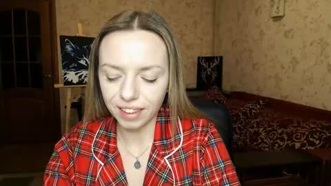Snapshot of vanillamuffin chatting on February 7, 7:07 am VanillaMuffin online show from February 7, 7:07 am