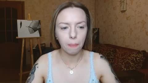Snapshot of vanillamuffin chatting on September 19, 5:31 am VanillaMuffin online show from September 19, 5:31 am