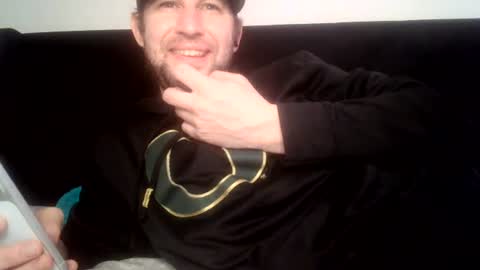 Snapshot of vanillaniceeee chatting on June 20, 12:47 am vanillaniceeee online show from June 20, 12:47 am