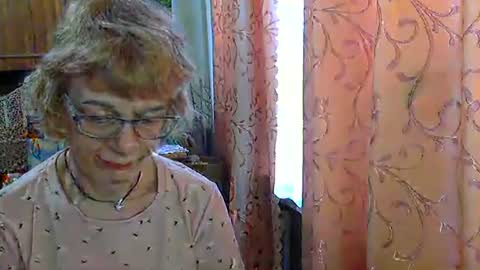 Vanillaxcreamy online show from February 22, 6:02 am