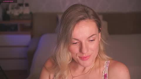 Sophie online show from May 1, 12:48 am
