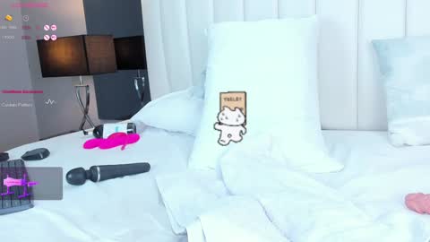 Snapshot of vanitysex chatting on February 8, 2:38 pm Karine online show from February 8, 2:38 pm