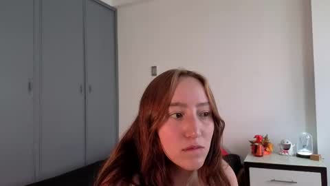 Snapshot of vanlet chatting on October 22, 12:16 pm Elizabeth online show from October 22, 12:16 pm