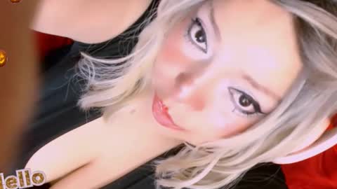 Snapshot of vanne_amet chatting on October 16, 1:01 pm free follow me online show from October 16, 1:01 pm