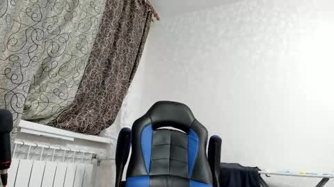 Snapshot of vano_822 chatting on March 7, 10:54 pm vano_822 online show from March 7, 10:54 pm