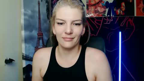 Vanessa online show from May 21, 9:38 am
