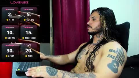 vanvelckan_ online show from September 21, 2:57 am