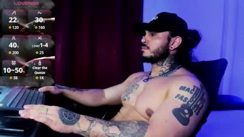 vanvelckan_ online show from October 8, 7:17 am