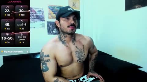 vanvelckan_ online show from December 17, 3:56 am