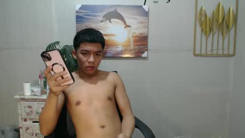 Snapshot of vanxxx2005 chatting on December 14, 7:46 pm vanxxx2005 online show from December 14, 7:46 pm