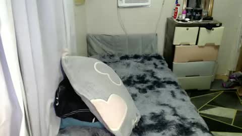 vanxxx2005 online show from April 27, 1:14 am