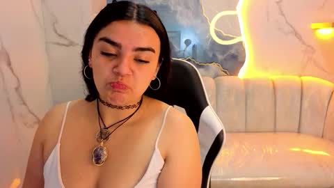 Live 800am 200pm COLOMBIAN HOUR online show from November 6, 1:23 pm