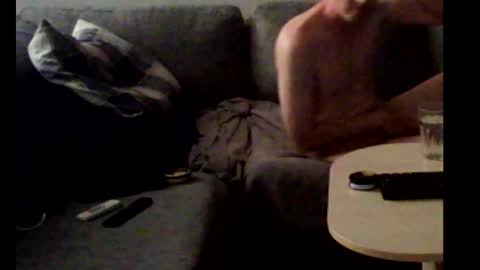 Snapshot of varmland1988 chatting on October 9, 10:19 pm varmland1988 online show from October 9, 10:19 pm