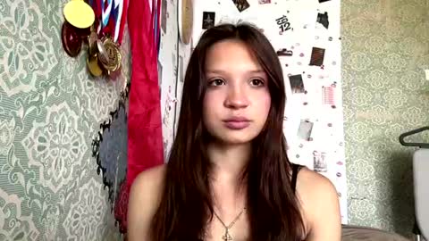 Snapshot of vasilikigravely chatting on July 11, 6:38 am Anny online show from July 11, 6:38 am