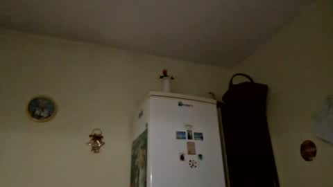 Snapshot of vasisexyi chatting on June 25, 9:52 pm Vasi Sexyi online show from June 25, 9:52 pm