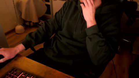 Snapshot of vaslo08 chatting on January 17, 5:05 pm Vaslo online show from January 17, 5:05 pm