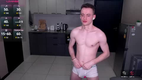 Snapshot of vaso69_ chatting on July 13, 5:54 am Vaso69 online show from July 13, 5:54 am