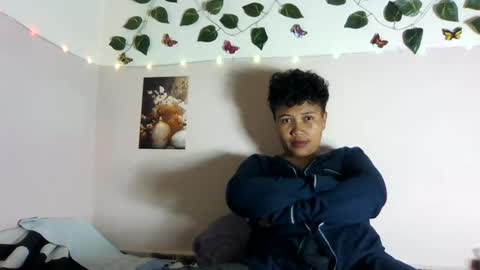 Vayannah online show from June 12, 7:57 pm