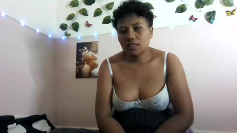 Vayannah online show from June 17, 4:52 pm