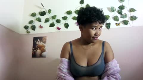 Vayannah online show from June 25, 7:46 am