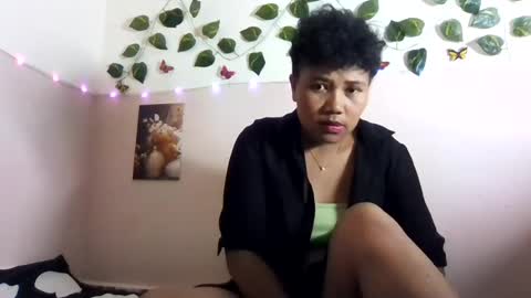Vayannah online show from July 26, 7:10 pm