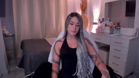 Vayolett Bass online show from January 9, 4:04 am