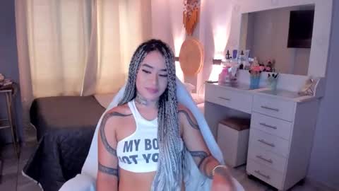 Vayolett Bass online show from January 10, 9:05 pm