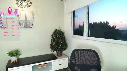 Victoria online show from November 26, 11:00 am