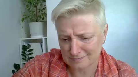 Snapshot of vea_motty chatting on July 26, 12:56 pm vea_motty online show from July 26, 12:56 pm