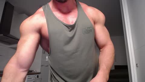 Snapshot of vecinito_ctb chatting on January 1, 5:44 pm Toni Martins online show from January 1, 5:44 pm