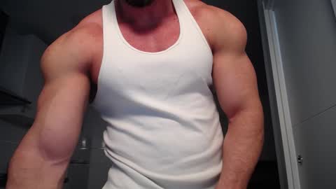 Snapshot of vecinito_ctb chatting on February 6, 9:32 am Toni Martins online show from February 6, 9:32 am