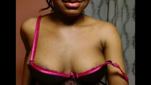 Snapshot of vee62 chatting on May 5, 12:40 am vee62 online show from May 5, 12:40 am