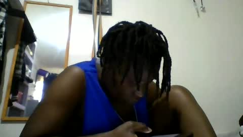 Snapshot of vee_tommy chatting on July 2, 7:36 am Vee tommy online show from July 2, 7:36 am