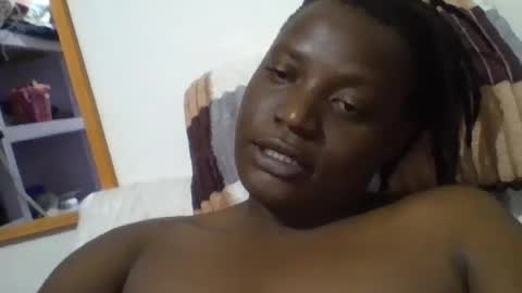 Snapshot of vee_tommy chatting on July 3, 4:19 am Vee tommy online show from July 3, 4:19 am