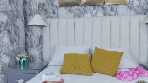 Snapshot of vega_sara chatting on June 26, 10:47 pm Mia brando online show from June 26, 10:47 pm