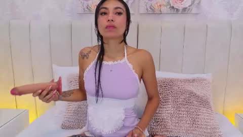 Snapshot of vega_sara chatting on July 16, 8:04 pm Mia brando online show from July 16, 8:04 pm