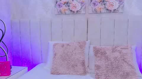 Snapshot of vega_sara chatting on July 23, 8:07 pm Mia brando online show from July 23, 8:07 pm