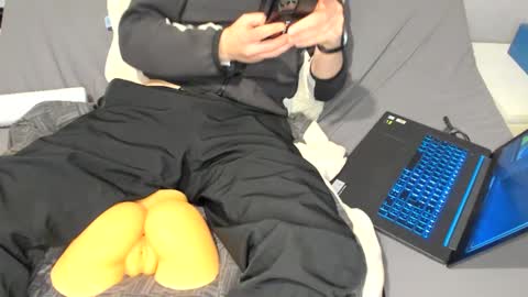 Snapshot of veganbadass6969 chatting on February 3, 7:00 pm D online show from February 3, 7:00 pm