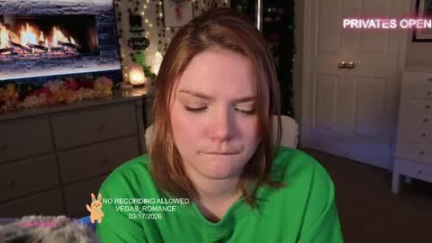 vegas_romance online show from March 18, 2:37 am