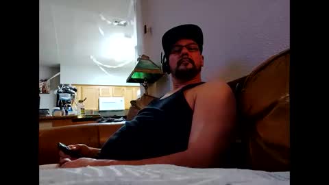 Snapshot of vegasdadbod chatting on February 10, 6:17 am vegasdadbod online show from February 10, 6:17 am