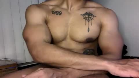 Vegas Love online show from December 18, 8:20 am