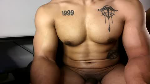 Snapshot of vegasluv702 chatting on June 24, 7:18 am Vegas Love online show from June 24, 7:18 am