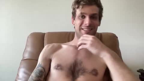Joeyyy online show from May 1, 12:04 am