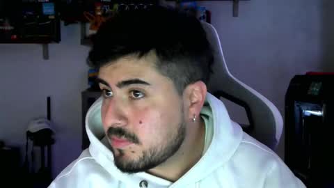 Charles online show from February 14, 11:01 pm