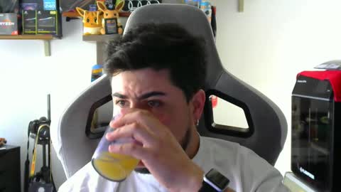 Charles online show from March 13, 3:40 pm