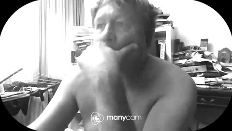 Snapshot of vejun2025 chatting on October 27, 7:01 am vejun2025 online show from October 27, 7:01 am