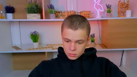 veldi_to online show from December 17, 12:33 pm