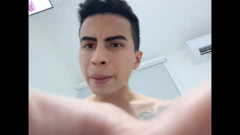 velk_hot1 online show from January 11, 11:02 pm