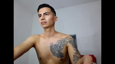 velk_hot1 online show from February 19, 11:36 pm